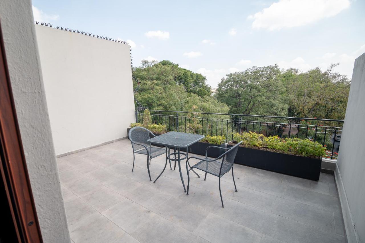 Six Hotel Guadalajara Expiatorio Екстер'єр фото