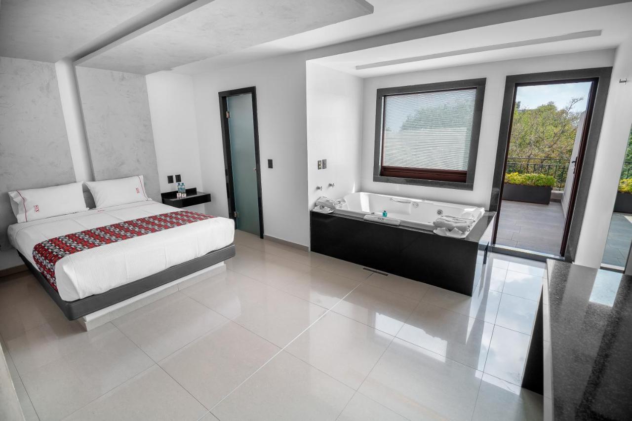 Six Hotel Guadalajara Expiatorio Екстер'єр фото