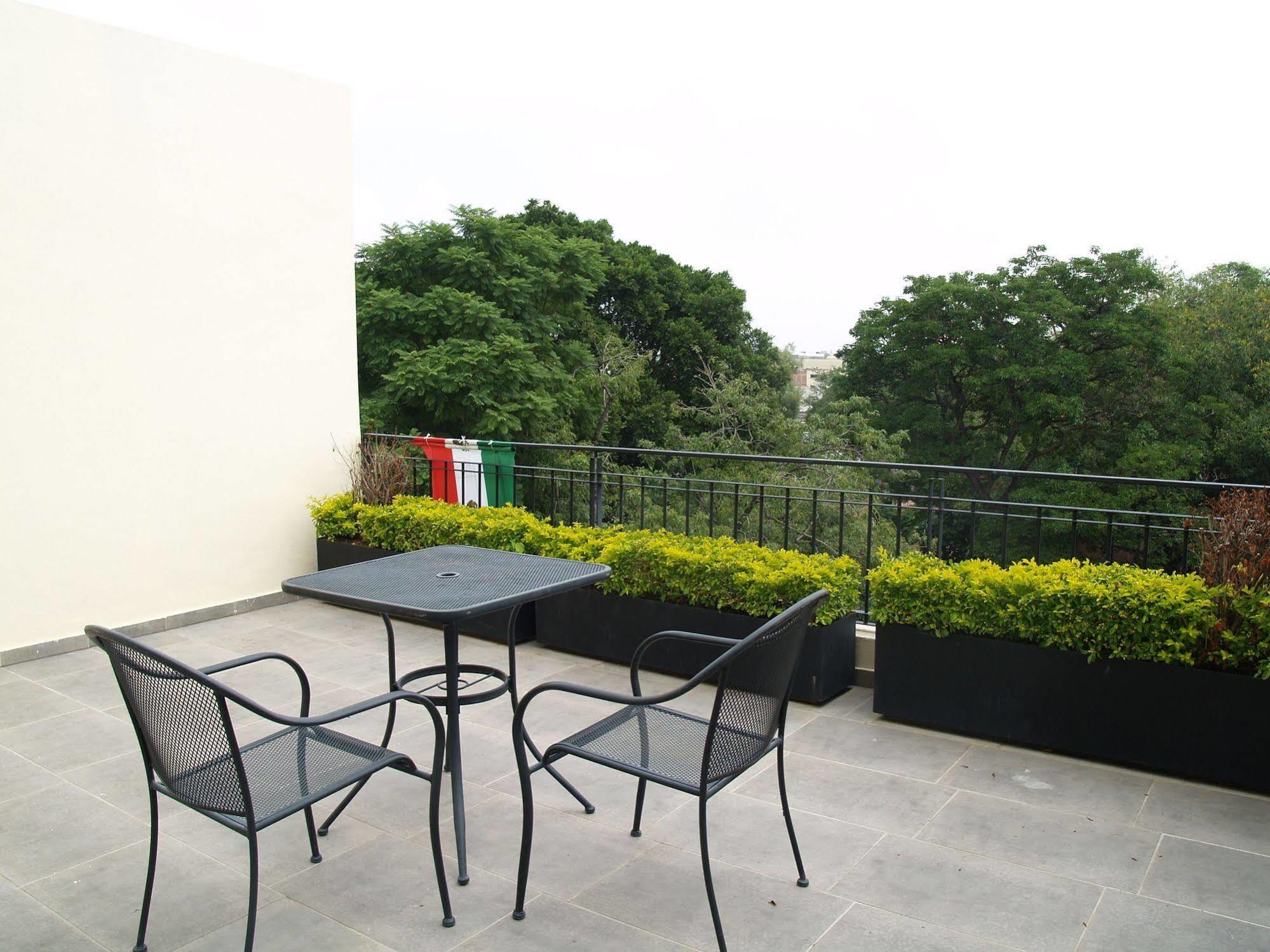 Six Hotel Guadalajara Expiatorio Екстер'єр фото