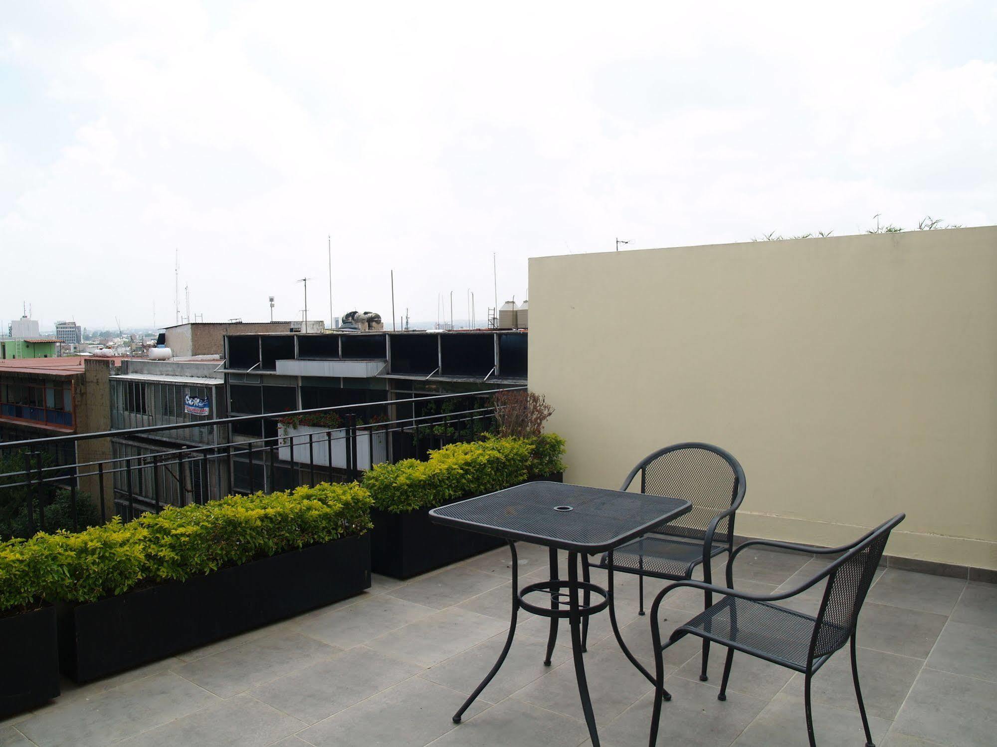 Six Hotel Guadalajara Expiatorio Екстер'єр фото